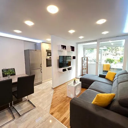 Imperium Iii Appartement *