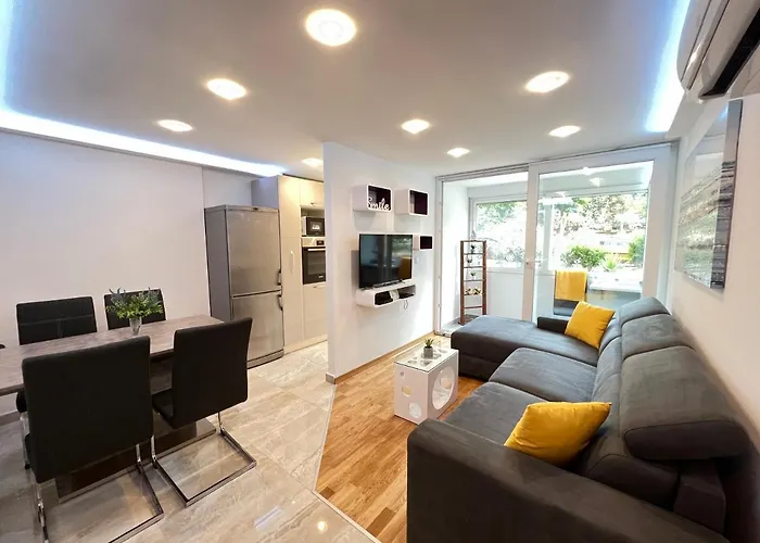 Imperium Iii Apartment *